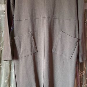 Thick cotton long sleeve mid length neutral color scoop neck